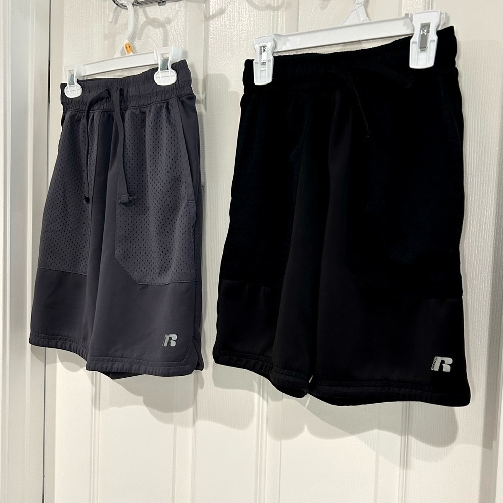 Russell Youth Boys Athletic Activewear Shorts Set Sz L 10/12 Black Gray Pockets - Picture 2 of 15